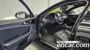 Kia Stinger, 2017 — миниатюра 13