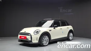 Mini Cooper, 2022 — миниатюра 1