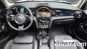 Mini Cooper, 2022 — миниатюра 10