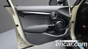 Mini Cooper, 2022 — миниатюра 14