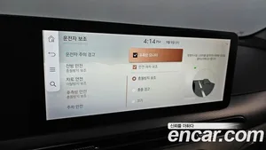 Genesis GV60, 2022 — миниатюра 18