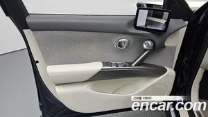Genesis GV60, 2022 — миниатюра 14