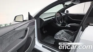 Tesla Model Y, 2026 — миниатюра 12