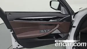 BMW 5-Series, 2022 — миниатюра 13