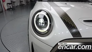 Mini Cooper, 2023 — миниатюра 7