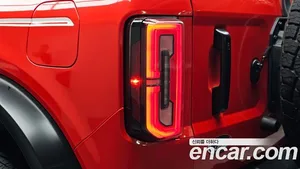 Ford Bronco, 2023 — миниатюра 9