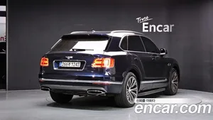 Bentley Bentayga, 2017 — миниатюра 2