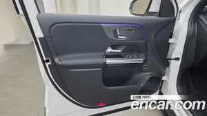 Mercedes-Benz EQA, 2025 — миниатюра 13