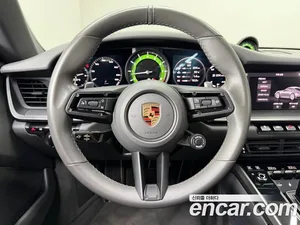 Porsche 911, 2020 — миниатюра 15