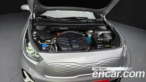 Kia Niro, 2022 — миниатюра 5