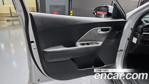 Kia Niro, 2022 — миниатюра 13