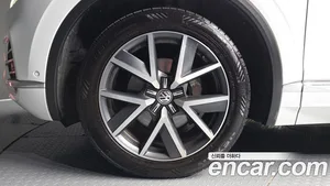 Volkswagen Touareg, 2020 — миниатюра 5
