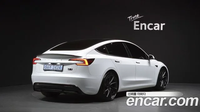 Tesla Model 3, 2024 — фото автомобиля из Кореи