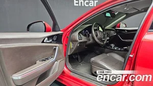 Kia Stinger, 2017 — миниатюра 13