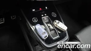 Audi Q4 e-tron, 2022 — миниатюра 9