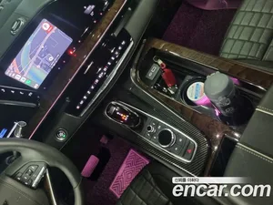 Cadillac Escalade, 2021 — миниатюра 8