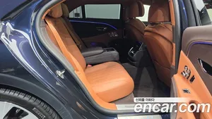 Bentley Flying Spur, 2023 — миниатюра 18