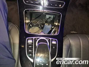 Mercedes-Benz E-Class, 2019 — миниатюра 16