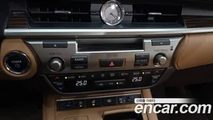 Lexus ES, 2016 — миниатюра 23