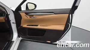 Lexus ES, 2016 — миниатюра 13