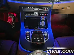Mercedes-Benz E-Class, 2020 — миниатюра 9
