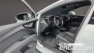 Audi Q4 e-tron, 2022 — миниатюра 13