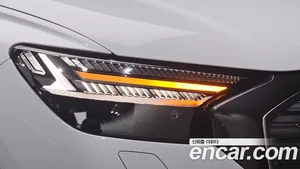 Audi Q4 e-tron, 2022 — миниатюра 8