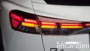 Audi Q4 e-tron, 2022 — миниатюра 9