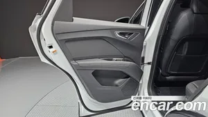 Audi Q4 e-tron, 2022 — миниатюра 15