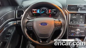 Ford Explorer, 2017 — миниатюра 13