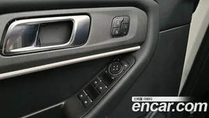 Ford Explorer, 2025 — миниатюра 17