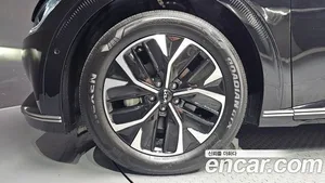Kia EV6, 2023 — миниатюра 4