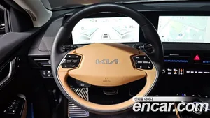 Kia EV6, 2023 — миниатюра 20