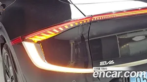 Kia EV6, 2023 — миниатюра 8