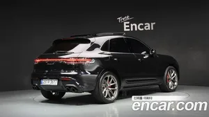 Porsche Macan, 2022 — миниатюра 3