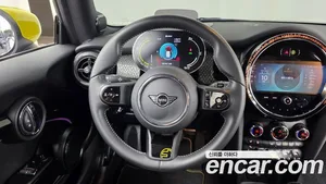 Mini Cooper, 2023 — миниатюра 13