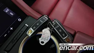 Porsche Taycan, 2023 — миниатюра 21