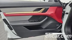 Porsche Taycan, 2023 — миниатюра 14