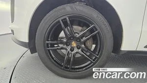 Porsche Macan, 2021 — миниатюра 5