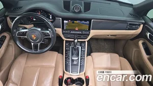 Porsche Macan, 2021 — миниатюра 10