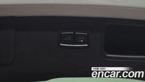 Porsche Macan, 2021 — миниатюра 24