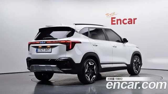 Kia Seltos, 2022 — фото автомобиля из Кореи
