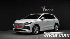 Audi Q4 e-tron, 2023 — миниатюра 1