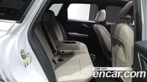 Audi Q4 e-tron, 2023 — миниатюра 18