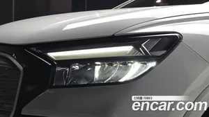 Audi Q4 e-tron, 2023 — миниатюра 8