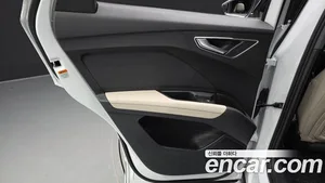 Audi Q4 e-tron, 2023 — миниатюра 15