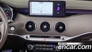 Kia Stinger, 2020 — миниатюра 20
