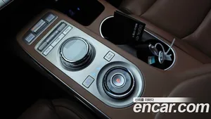 Genesis GV70, 2023 — миниатюра 9