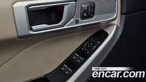 Ford Explorer, 2020 — миниатюра 20