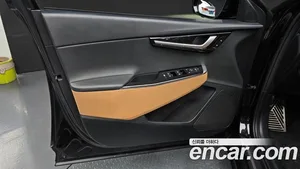 Kia EV6, 2023 — миниатюра 13